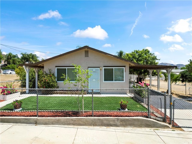 378 Avenue 2, Lake Elsinore CA: https://media.crmls.org/medias/19d3b50d-fa71-47bf-a66d-7f9b9b08ae72.jpg