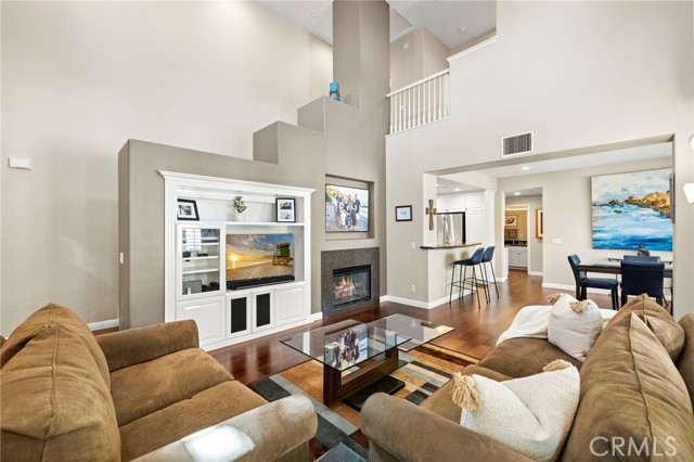 Detail Gallery Image 6 of 32 For 234 Lonetree, Irvine,  CA 92603 - 2 Beds | 2 Baths