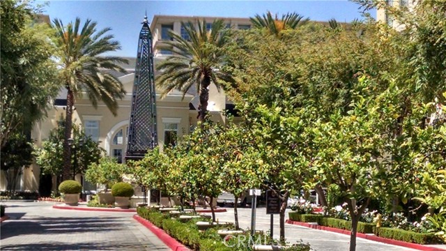 3139 Watermarke Place, Irvine CA: https://media.crmls.org/medias/19d3f1e3-4923-4cb2-820a-69b717b7c495.jpg