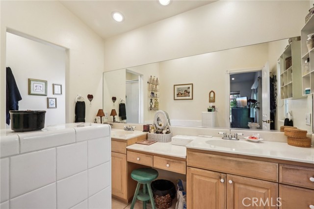 Detail Gallery Image 21 of 28 For 925 N Valley St, Burbank,  CA 91505 - 3 Beds | 2 Baths