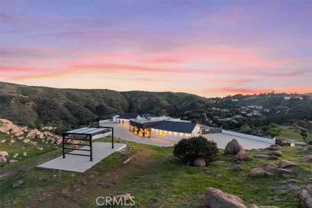 Detail Gallery Image 3 of 57 For 109 Buckskin Rd, Bell Canyon,  CA 91307 - 5 Beds | 5/1 Baths