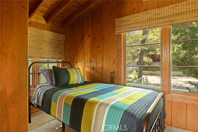 28772 Cedar, Lake Arrowhead, CA 92352