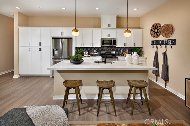 Detail Gallery Image 5 of 23 For 4451 S Fairmount Paseo, Ontario,  CA 91762 - 3 Beds | 2/1 Baths