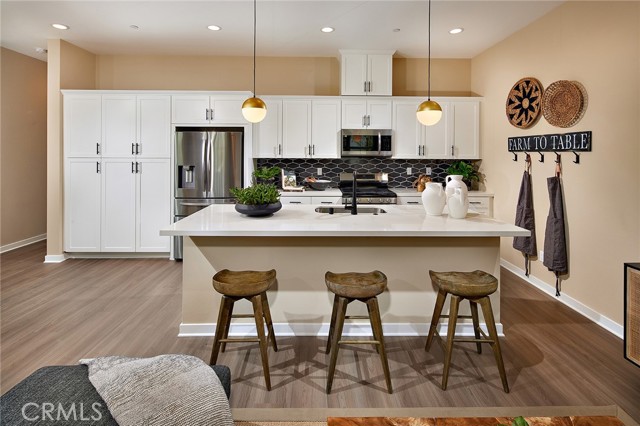 Detail Gallery Image 5 of 23 For 4451 S Fairmount Paseo, Ontario,  CA 91762 - 3 Beds | 2/1 Baths