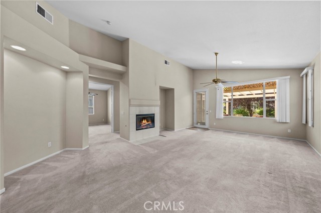 23727 Corte Andar, Temecula CA: https://media.crmls.org/medias/19d538e8-2021-44fa-beca-2ea40fcc47e9.jpg