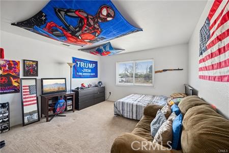 https://media.crmls.org/medias/19d5e55a-a07c-4c71-a018-2b2f275fd058.jpg?preset=X-Large