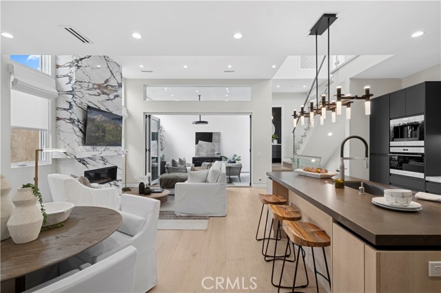 Detail Gallery Image 10 of 26 For 508 1/2 Acacia, Corona Del Mar,  CA 92625 - 2 Beds | 2/1 Baths