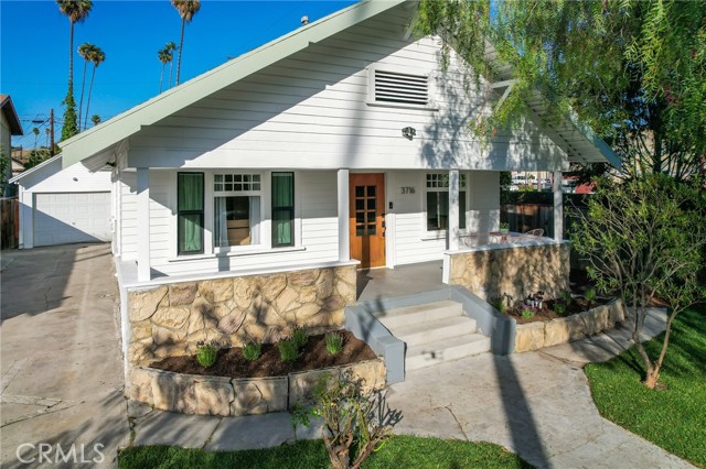 3716 & 3714 Rosemead Avenue, Los Angeles CA: https://media.crmls.org/medias/19d5ebb5-6e32-48c6-891d-31428d6731aa.jpg