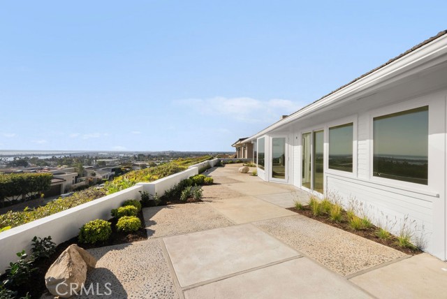 Detail Gallery Image 6 of 32 For 2719 Setting Sun, Corona Del Mar,  CA 92625 - 3 Beds | 2/1 Baths