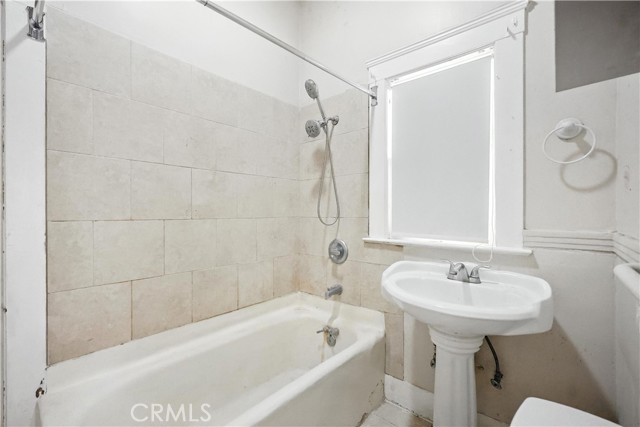 4564 N Figueroa Street, Los Angeles CA: https://media.crmls.org/medias/19d76393-487a-4dbe-a09f-90494e927bf4.jpg