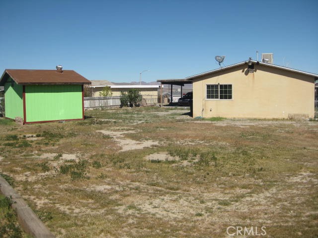 Detail Gallery Image 5 of 13 For 2040 Yosemite Dr, Barstow,  CA 92311 - 3 Beds | 1/1 Baths