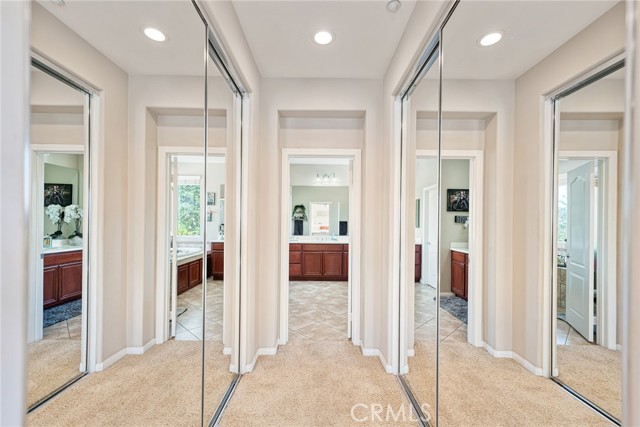 Detail Gallery Image 15 of 34 For 1524 Larsen Ln, Placentia,  CA 92870 - 6 Beds | 4 Baths