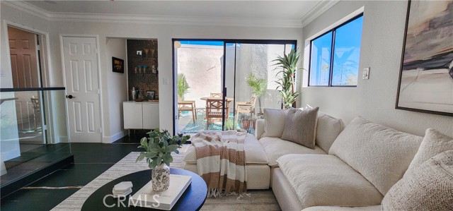 Detail Gallery Image 35 of 57 For 11845 Mayfield Ave #303,  Los Angeles,  CA 90049 - 2 Beds | 2/1 Baths