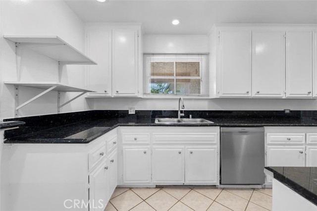 Detail Gallery Image 9 of 25 For 21601 Palos Verdes Bld, Torrance,  CA 90503 - 4 Beds | 3 Baths