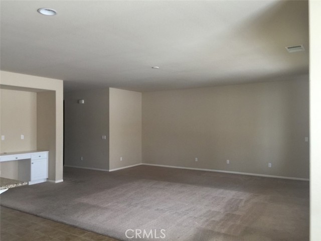 Image 9 of 21 For 5927 Berryhill Drive