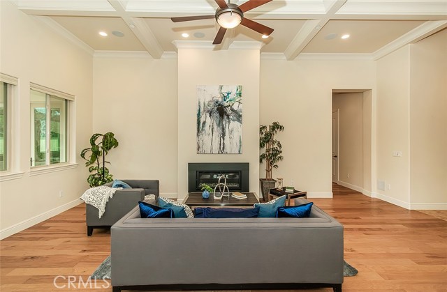 1562 N Empire Lane, Clovis CA: https://media.crmls.org/medias/19dad59d-813d-4ab2-bf02-2bb455a48d94.jpg