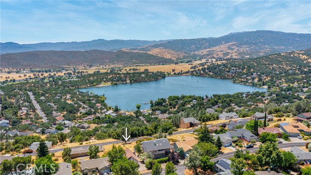 Detail Gallery Image 16 of 69 For 19383 Stonegate Rd, Hidden Valley Lake,  CA 95467 - 4 Beds | 3 Baths