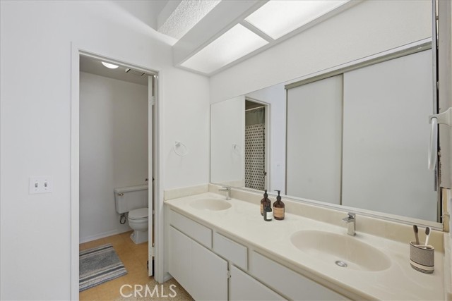 23401 Via Linda, Mission Viejo CA: https://media.crmls.org/medias/19dbc6a0-271c-4f5f-b83e-940969800f04.jpg