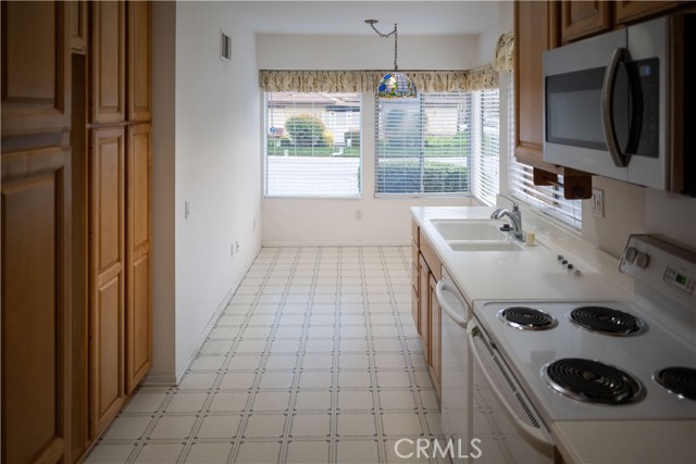 Detail Gallery Image 29 of 38 For 4208 Village 4, Camarillo,  CA 93012 - 2 Beds | 2 Baths