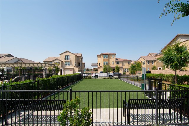 Detail Gallery Image 18 of 18 For 1592 Redwoods Dr, Upland,  CA 91784 - 3 Beds | 2/1 Baths