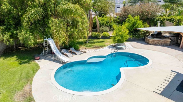 21101 Rosedell Drive, Saugus CA: https://media.crmls.org/medias/19dc438d-1be4-4194-ae23-6af096e25cd1.jpg