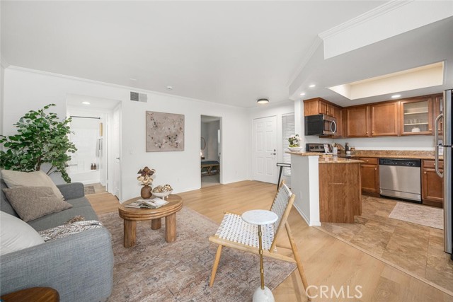3416 Hathaway Avenue, Long Beach CA: https://media.crmls.org/medias/19dc6a05-a4fa-4d6b-bc92-56a1072f0920.jpg