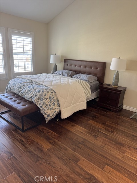 5 Arese Aisle, Irvine CA: https://media.crmls.org/medias/19dcffc0-1cbd-46c0-8266-d18f90484ec8.jpg