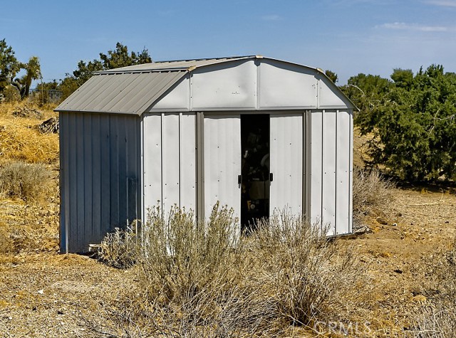 Detail Gallery Image 22 of 31 For 1895 Barkley Ranch Rd, Pinon Hills,  CA 92372 - 3 Beds | 2 Baths