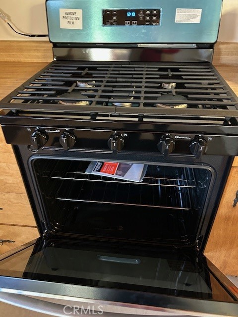 22348 Glenwood, Crestline CA: https://media.crmls.org/medias/19de6102-8747-4bb8-8a98-db5f5d65623a.jpg