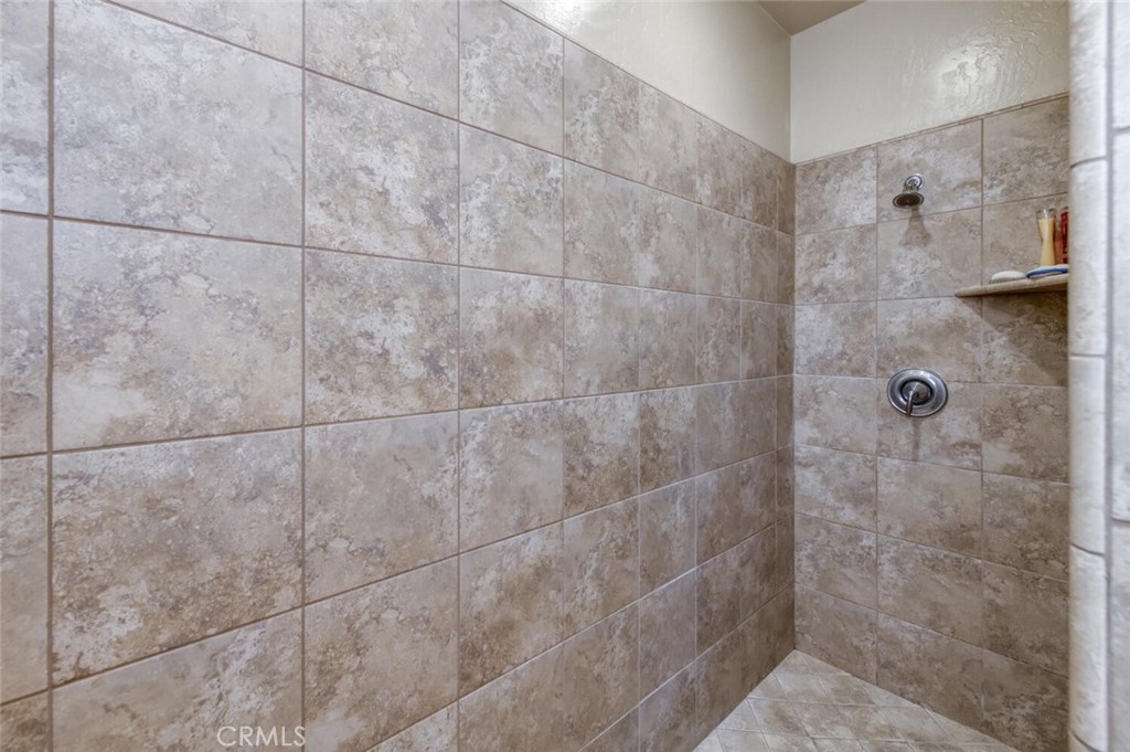 MLS #FR25160378 image #24