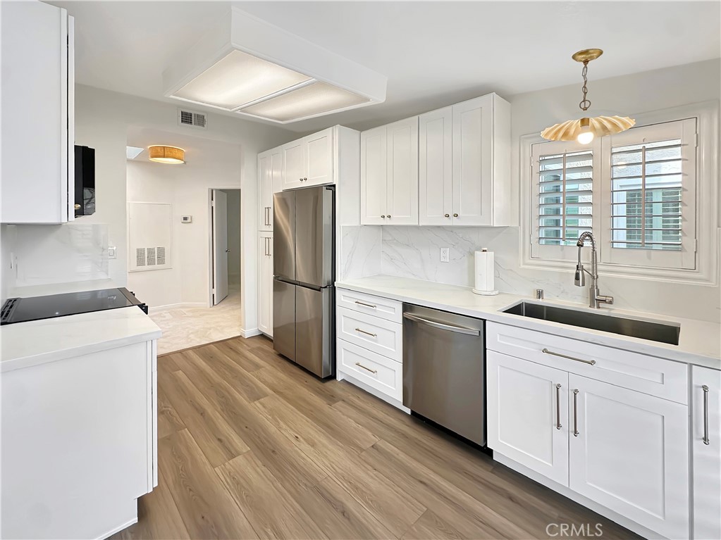 MLS #OC25279039 image #8