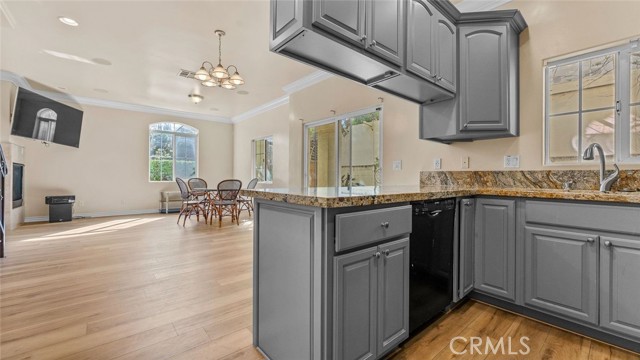 Detail Gallery Image 17 of 41 For 13769 13969 Cordary Ave, Hawthorne,  CA 90250 - 4 Beds | 2/1 Baths