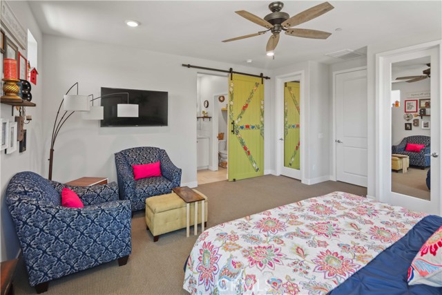 Detail Gallery Image 14 of 28 For 26957 Winding Trail Ct, Valencia,  CA 91381 - 3 Beds | 2 Baths