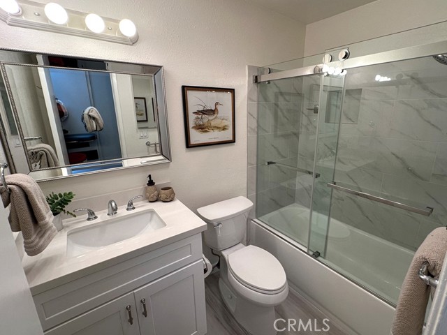 Detail Gallery Image 16 of 34 For 1108 Camino Real #409,  Redondo Beach,  CA 90277 - 2 Beds | 2 Baths