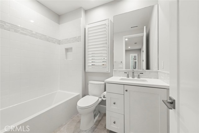 Detail Gallery Image 33 of 45 For 101 Artista, Irvine,  CA 92602 - 4 Beds | 4 Baths