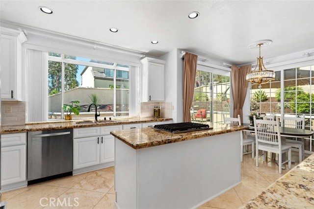 Detail Gallery Image 16 of 58 For 39 Highpoint, Rancho Santa Margarita,  CA 92679 - 4 Beds | 3/1 Baths