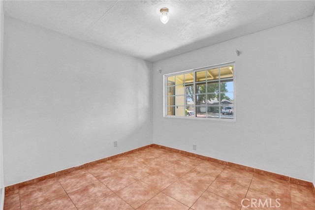 6626 Riverton Avenue photo 6
