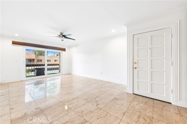 Detail Gallery Image 3 of 38 For 6600 Warner Ave #124,  Huntington Beach,  CA 92647 - 1 Beds | 1 Baths