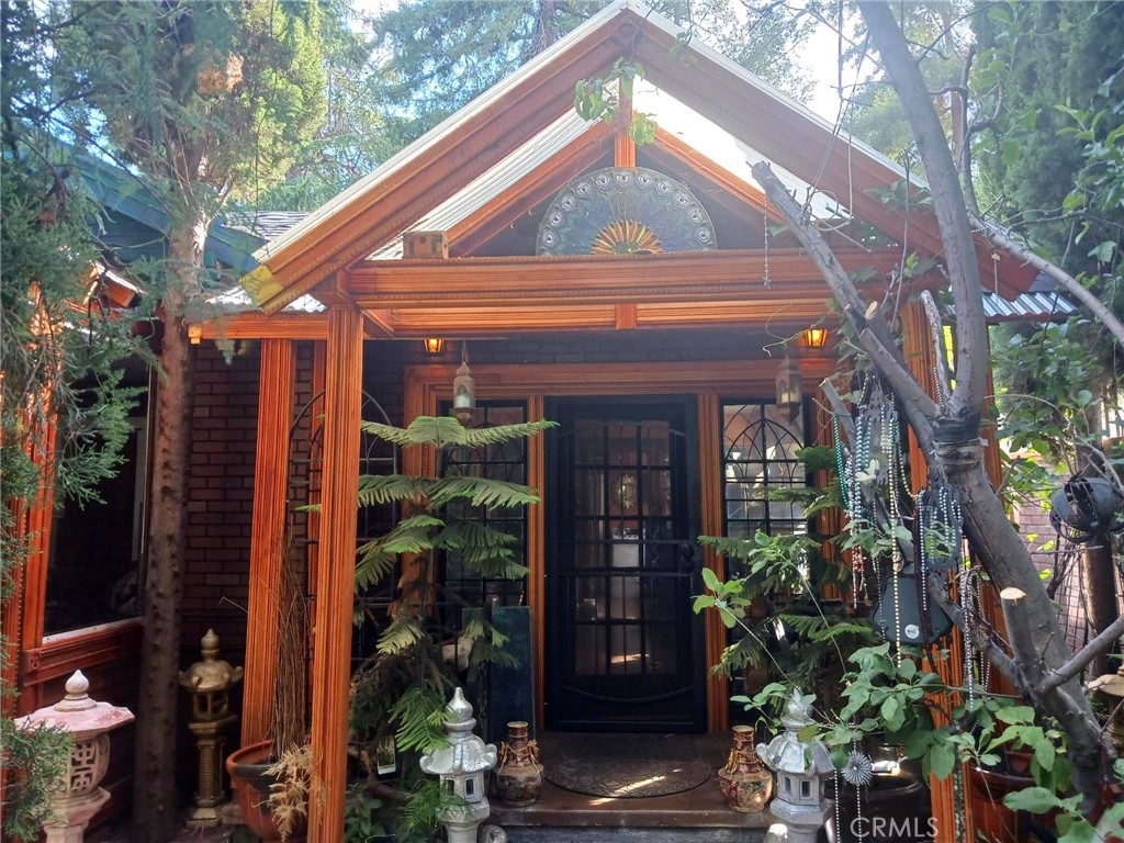 677 Elm Street