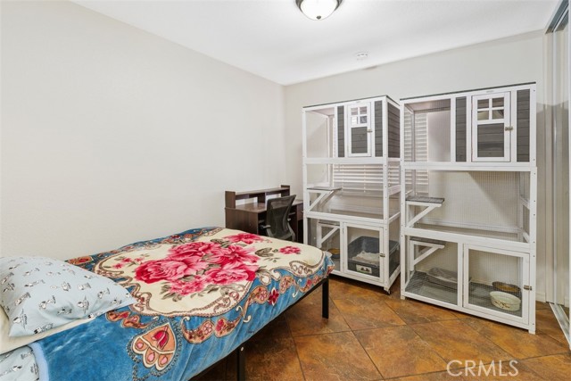 Detail Gallery Image 14 of 24 For 233 Southshore, Lake Elsinore,  CA 92530 - 4 Beds | 2 Baths