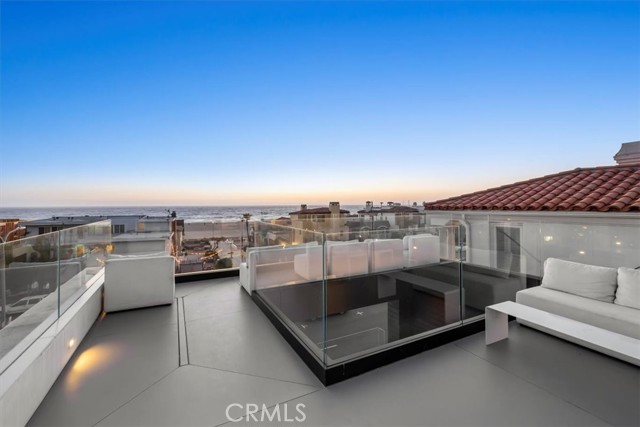 Detail Gallery Image 63 of 75 For 2240 Hermosa Ave, Hermosa Beach,  CA 90254 - 4 Beds | 6 Baths