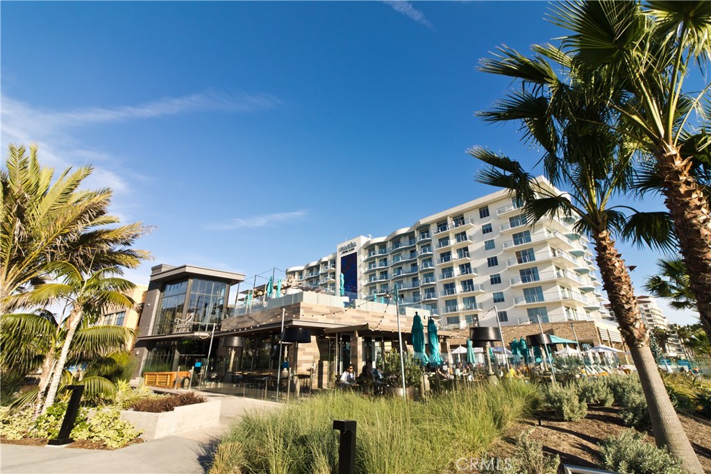 MLS #OC25104354 img 4