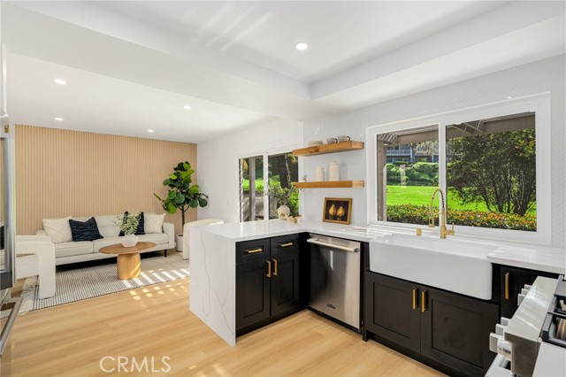 Detail Gallery Image 8 of 36 For 1 Misty Meadow #30, Irvine,  CA 92612 - 3 Beds | 3 Baths