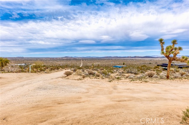 Detail Gallery Image 17 of 41 For 130 Rd Hollinger, Joshua Tree,  CA 92252 - – Beds | – Baths