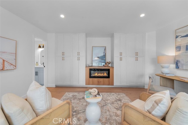 Detail Gallery Image 10 of 52 For 17481 Tramonto Dr, Pacific Palisades,  CA 90272 - 4 Beds | 3 Baths