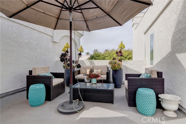 Detail Gallery Image 24 of 30 For 425 S Catalina #2,  Redondo Beach,  CA 90277 - 3 Beds | 3 Baths