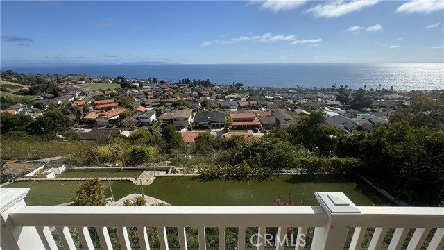 Detail Gallery Image 7 of 35 For 7229 Crest Rd, Rancho Palos Verdes,  CA 90275 - 3 Beds | 3 Baths