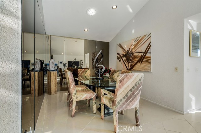 Detail Gallery Image 9 of 38 For 97 Palomino Circle, Palm Desert,  CA 92211 - 2 Beds | 3/1 Baths