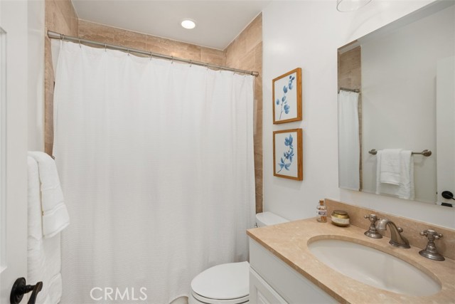 Detail Gallery Image 17 of 33 For 222 Lillian Pl, Costa Mesa,  CA 92627 - 3 Beds | 2 Baths