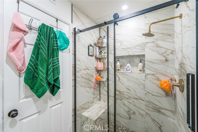 Detail Gallery Image 21 of 50 For 365 W Alameda Ave #203,  Burbank,  CA 91506 - 3 Beds | 2 Baths